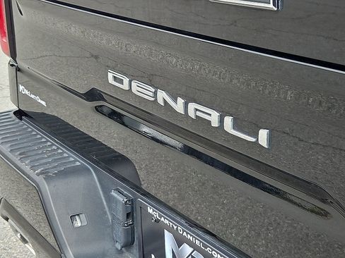 Used 2024 GMC Sierra 1500 Denali Ultimate AWD/4WD image 8