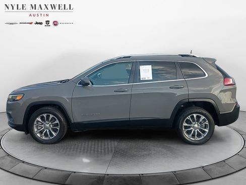 Used 2021 Jeep Cherokee Latitude Lux w/ Comfort/Convenience Group image 13