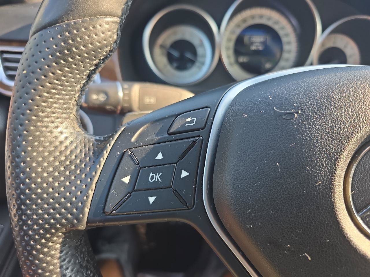 Used 2015 Mercedes-Benz E 400 4MATIC Sedan image 23