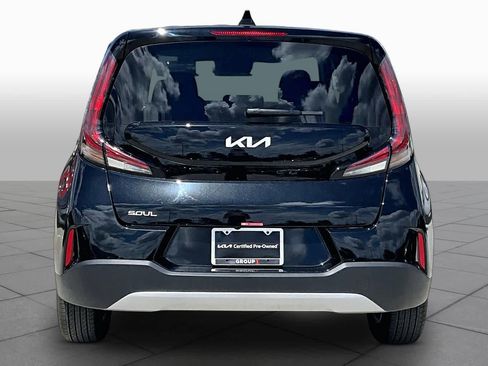 Certified 2025 Kia Soul LX w/ LX Technology Package FWD image 5