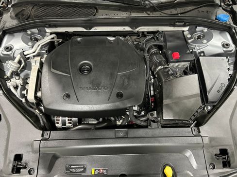 Used 2018 Volvo S90 T6 Inscription w/ Convenience Package image 16