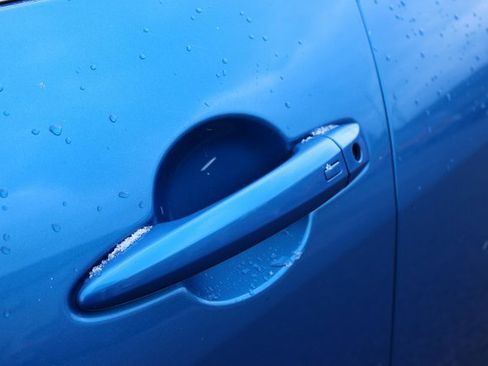 Used 2021 Nissan Sentra SR w/ SR Premium Package image 9