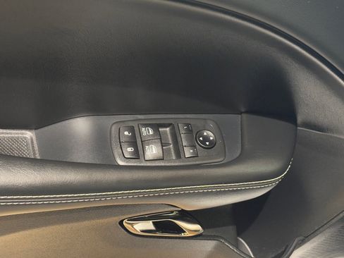 Used 2020 Dodge Challenger SRT Hellcat image 19