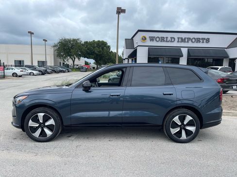 Used 2025 Volvo EX90 Plus AWD/4WD image 51