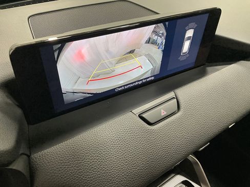 Used 2025 MAZDA CX-70 Plug-In Hybrid w/ Premium Pkg image 18