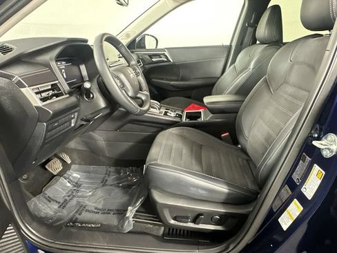 Used 2024 Mitsubishi Outlander SE AWD/4WD image 23