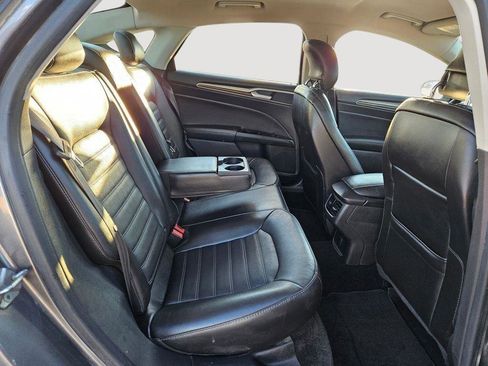 Used 2013 Ford Fusion SE image 31