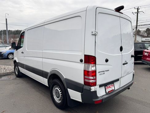 Used 2017 Mercedes-Benz Sprinter 2500 image 5