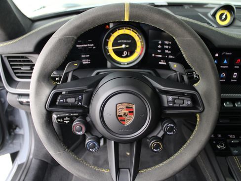Used 2024 Porsche 911 GT3 RS RWD image 15