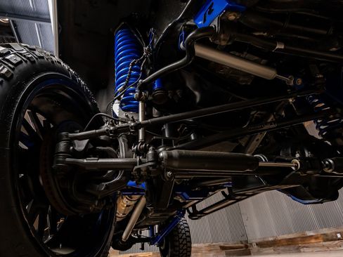 Used 2022 Ford F250 Lariat w/ Black Appearance Package image 14