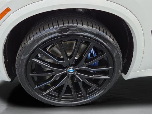 Certified 2025 BMW X5 M60i w/ M Sport Professional Package AWD/4WD image 40