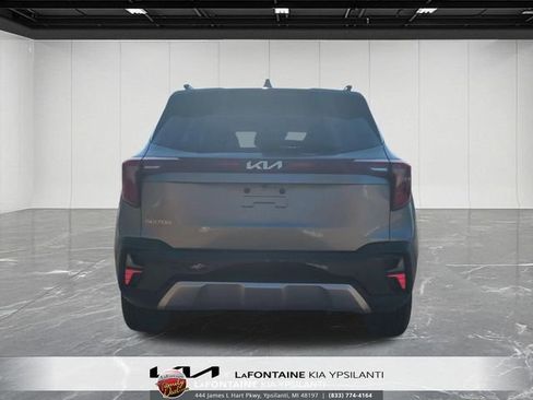 Used 2025 Kia Seltos S FWD image 7