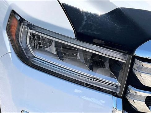 Used 2021 GMC Acadia SLE w/ Trailering Package AWD/4WD image 32