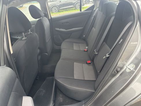 Used 2024 Nissan Sentra SV FWD image 6