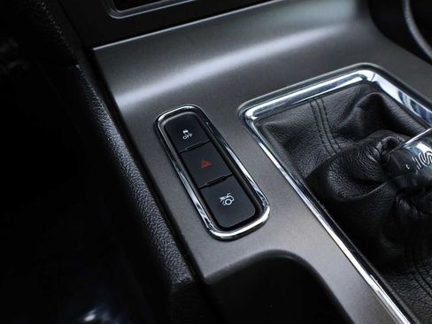 Used 2013 Ford Mustang GT RWD image 23