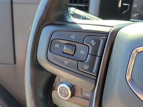 Used 2024 GMC Yukon Denali Ultimate AWD/4WD image 31