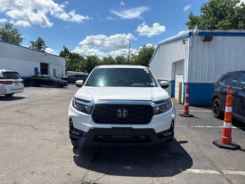 Used 2023 Honda Passport EX-L image 3