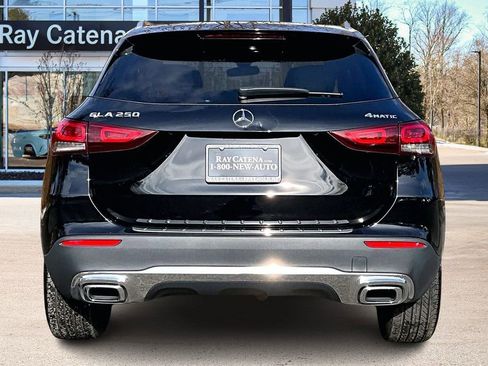 Certified 2022 Mercedes-Benz GLA 250 4MATIC image 4