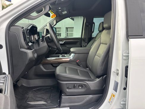 Used 2026 Chevrolet Silverado 2500 LT w/ Trail Boss Package image 12