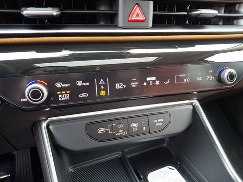 New 2026 Kia Carnival SX Prestige FWD image 17
