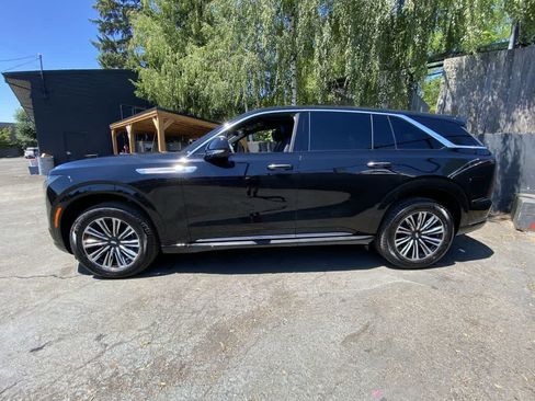Certified 2026 Cadillac Escalade IQ Luxury 1 AWD/4WD image 3