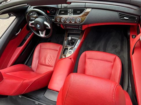 Used 2009 BMW Z4 sDrive30i RWD image 23