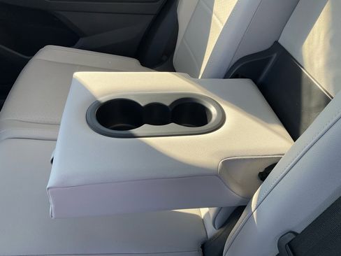 Used 2019 Volkswagen Tiguan SE w/ Panoramic Sunroof Package image 24