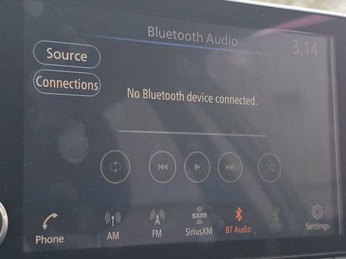 Used 2024 Nissan Altima 2.5 SV image 5