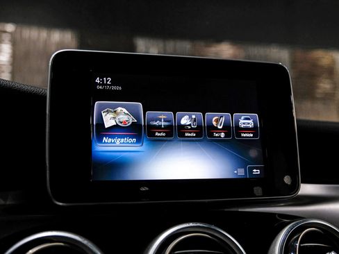 Used 2017 Mercedes-Benz GLC 300 image 31