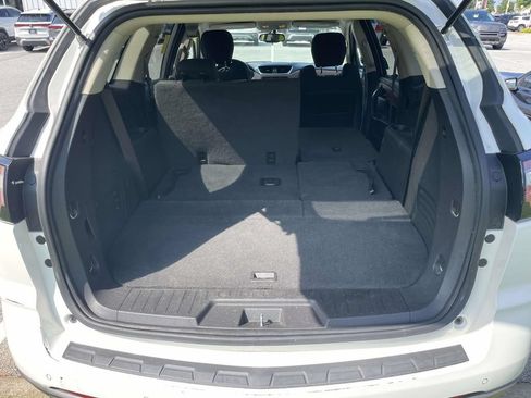 Used 2015 Chevrolet Traverse LT AWD/4WD image 9