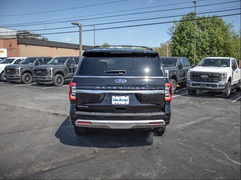 Certified 2024 Ford Expedition Platinum AWD/4WD image 5
