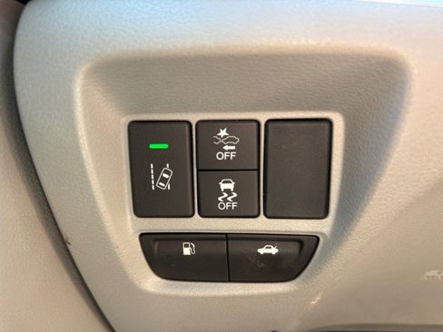 Used 2018 Acura TLX V6 w/ Technology Package FWD image 17