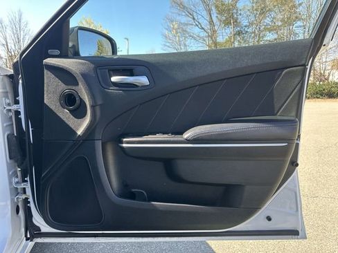 Used 2023 Dodge Charger SXT image 29