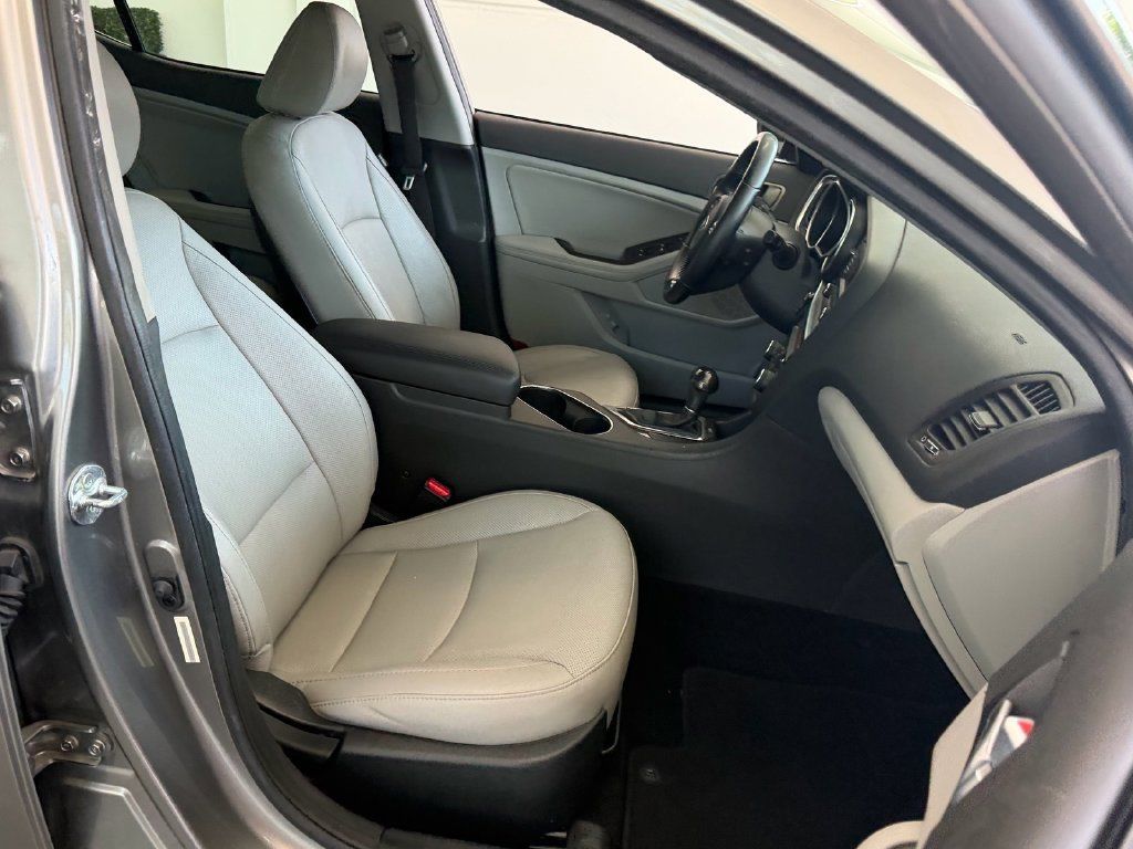Used 2015 Kia Optima EX FWD image 17