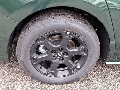 New 2026 Toyota Sienna XLE Woodland Edition image 5