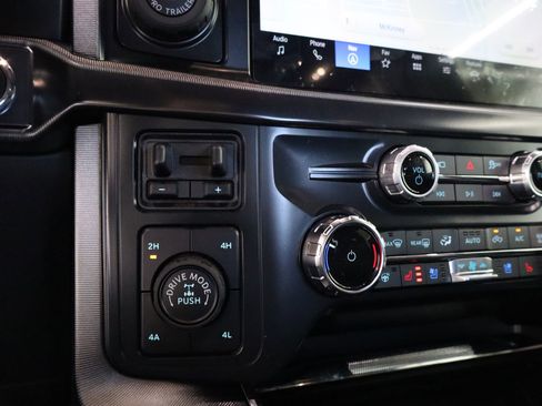 New 2025 Ford F150 Platinum w/ FX4 Off-Road Package image 23