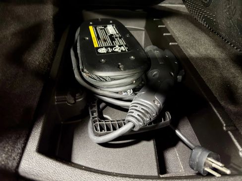 Used 2014 Cadillac ELR w/ Luxury Package image 30