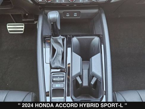 Used 2024 Honda Accord Sport image 23