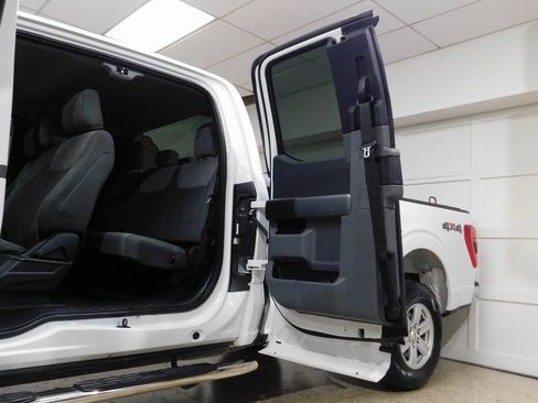 Used 2023 Ford F150 XLT image 27