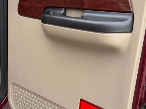 Used 2006 Ford F350 Lariat image 24