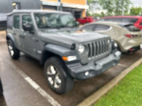 Used 2018 Jeep Wrangler Unlimited Sport AWD/4WD image 3