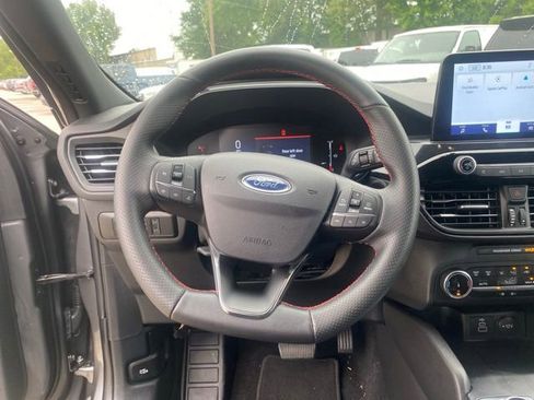 Used 2025 Ford Escape ST-Line FWD image 13
