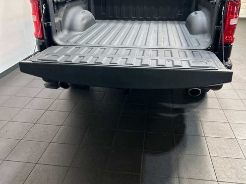 Used 2025 RAM 1500 Big Horn AWD/4WD image 11