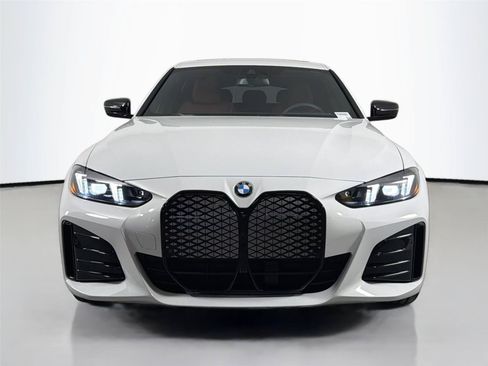 New 2026 BMW i4 eDrive40 w/ M Sport Package RWD image 2