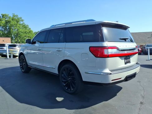 Used 2021 Lincoln Navigator Reserve AWD/4WD image 5