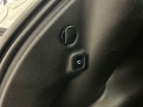 Used 2023 Jeep Compass High Altitude w/ Driver Assist Group I image 35