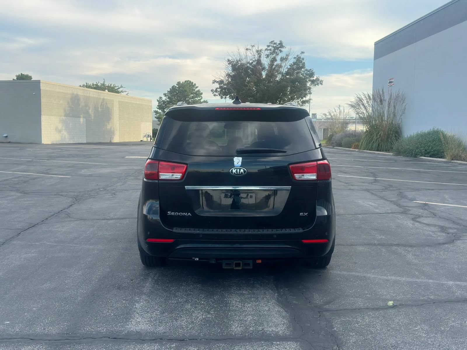 Used 2016 Kia Sedona EX FWD image 4