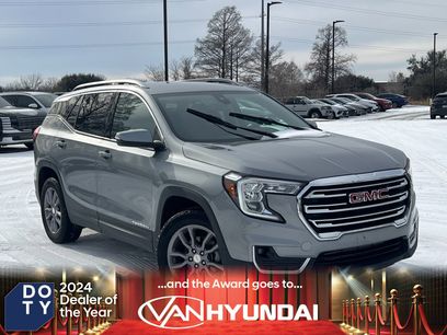 Used 2024 GMC Terrain SLT