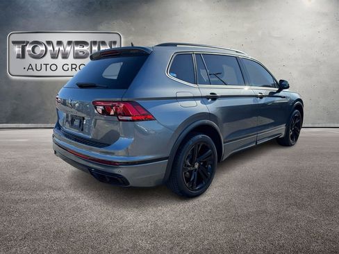 Used 2023 Volkswagen Tiguan SE R-Line image 4