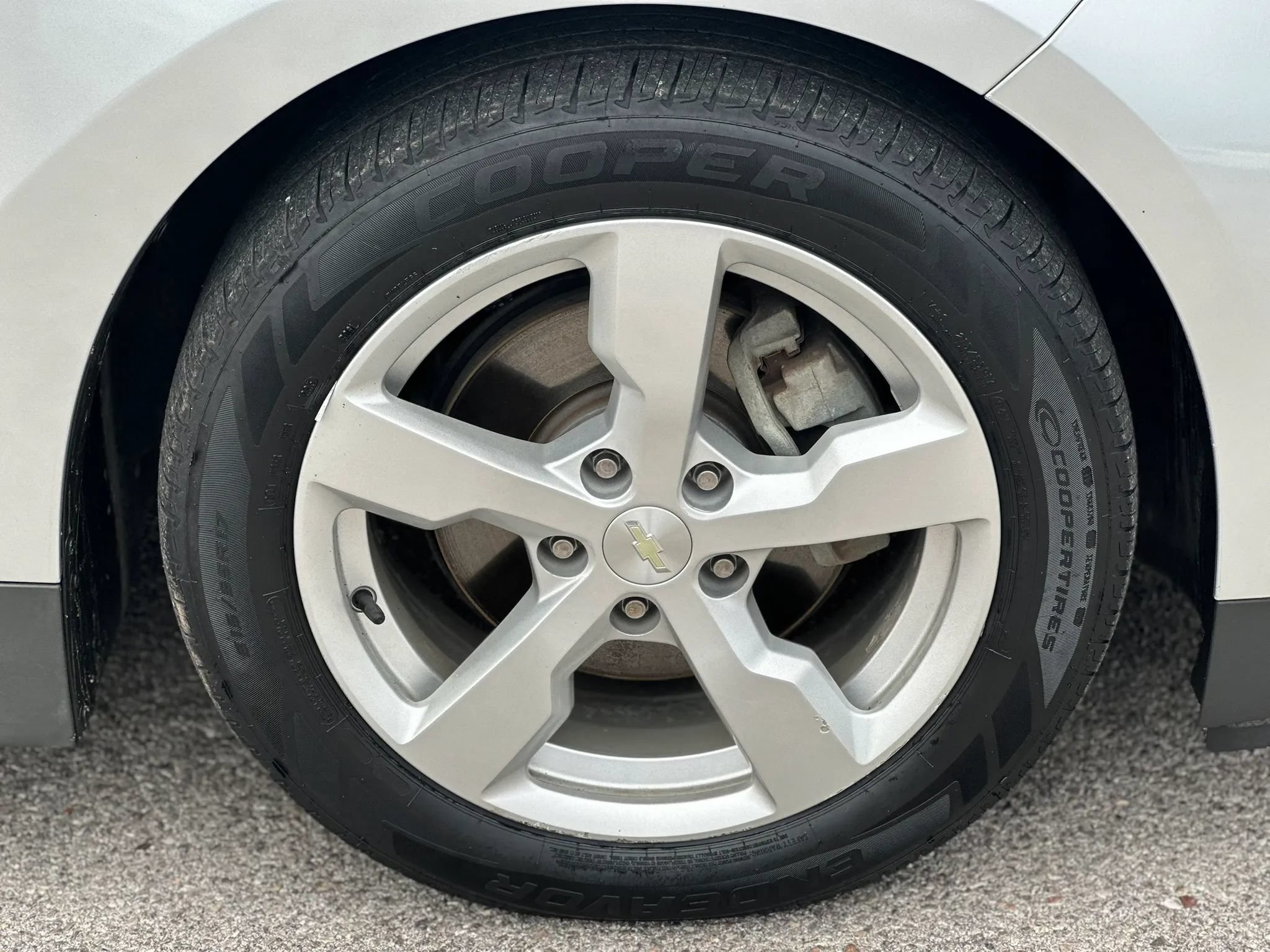 Used 2013 Chevrolet Volt FWD image 27